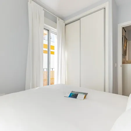 Charming 2 Bedroom Apartment At Iconic Triana Neighborhood By Ocityzen Seville