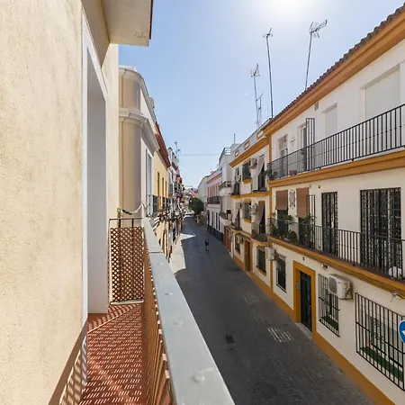 Charming 2 Bedroom Apartment At Iconic Triana Neighborhood By Ocityzen Seville