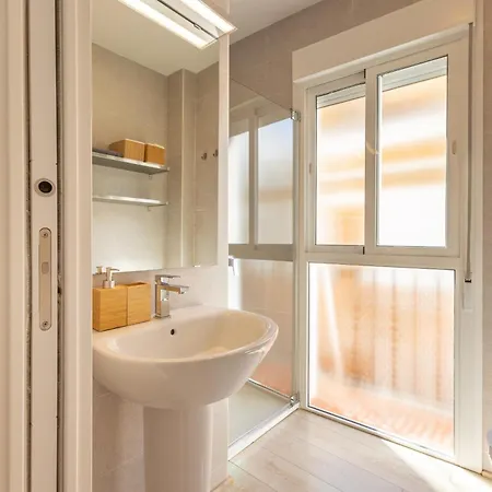 Charming 2 Bedroom Apartment At Iconic Triana Neighborhood By Ocityzen