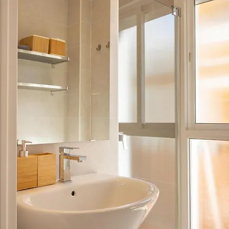 Apartment Charming 2 Bedroom Apartment At Iconic Triana Neighborhood By Ocityzen *