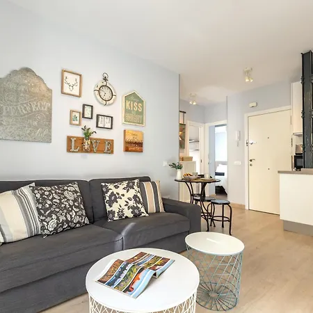 Charming 2 Bedroom Apartment At Iconic Triana Neighborhood By Ocityzen *