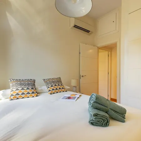 Charming 2 Bedroom At Center By Cityzen Apartment