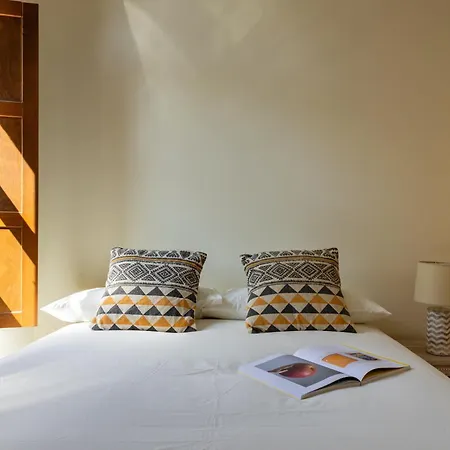 Charming 2 Bedroom At Center By Cityzen Apartment *
