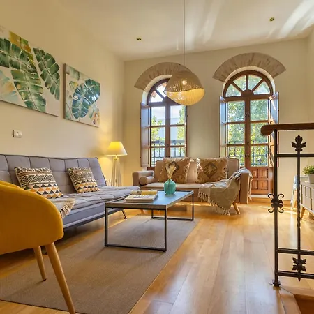 Charming 2 Bedroom At Center By Cityzen