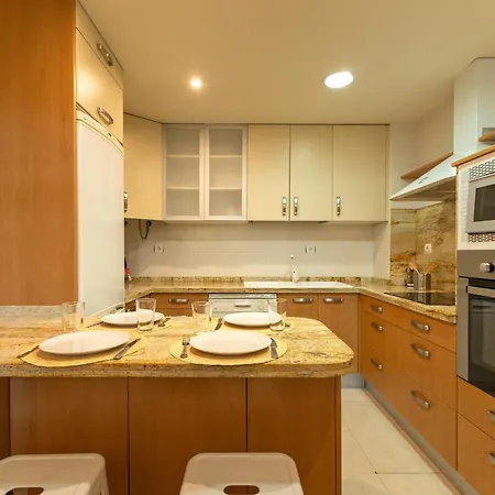 Charming 2 Bedroom At Center By Cityzen Apartment