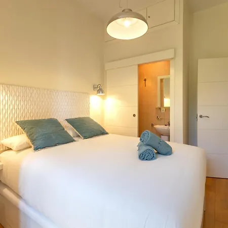 Apartment Charming 2 Bedroom At Center By Cityzen *