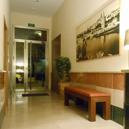 Center - Aloha Sevilla *