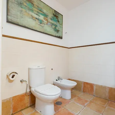 3 Bedrooms 2 Bathrooms Furnished - Triana - Great - Mintystay