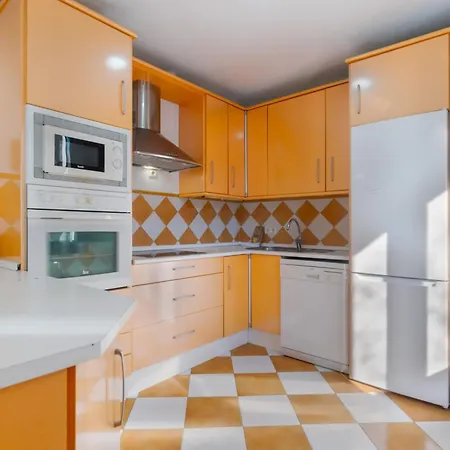 3 Bedrooms 2 Bathrooms Furnished - Triana - Great - Mintystay Apartment Seville