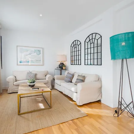 3 Bedrooms 2 Bathrooms Furnished - Triana - Great - Mintystay Apartment