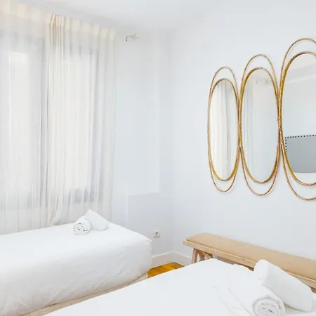 3 Bedrooms 2 Bathrooms Furnished - Triana - Great - Mintystay *