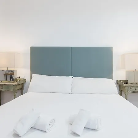 3 Bedrooms 2 Bathrooms Furnished - Triana - Great - Mintystay * Seville