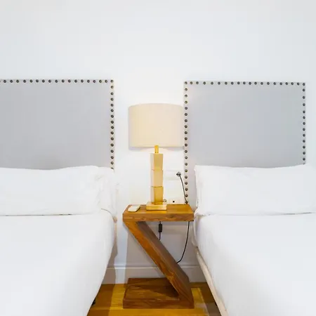 Apartment 3 Bedrooms 2 Bathrooms Furnished - Triana - Great - Mintystay Seville