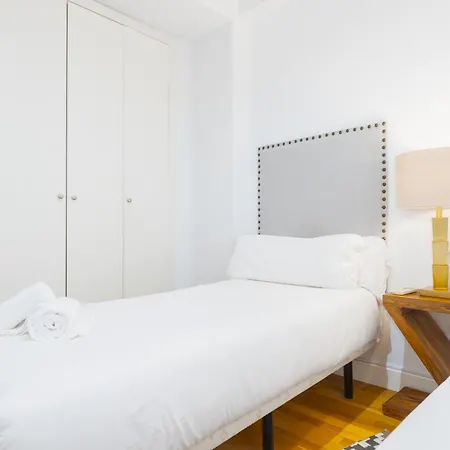 3 Bedrooms 2 Bathrooms Furnished - Triana - Great - Mintystay *