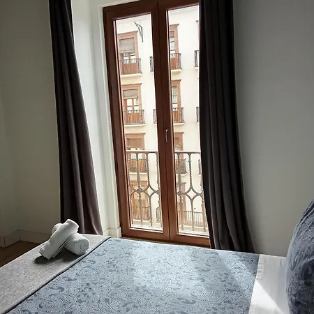 Deluxe *