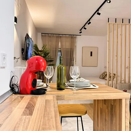 Charming Loft Close To Center - Wifi *