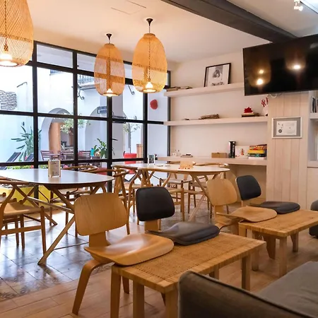 Hostel U-sense For Seville