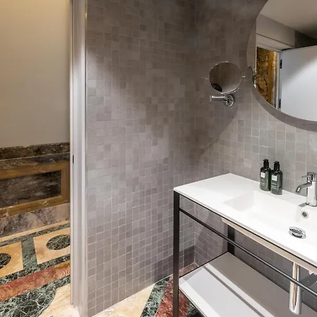 Aparthotel Mercer Residences *
