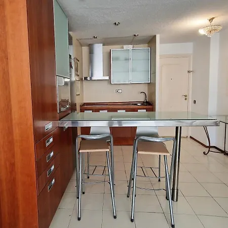 Bright Ideal Apartment, Historic Center Martin