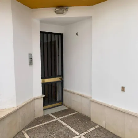 Pilsev Modern & Central, Perfect For Your Seville