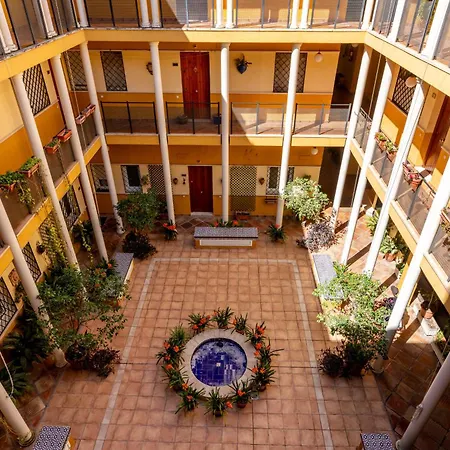 San Vicente-museo Apartment Seville