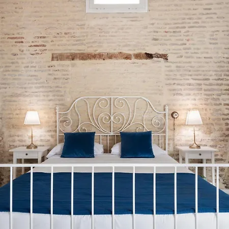 Hombre De Piedra Apartamento Sevilla