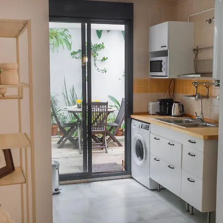 Apartment Columnas De Hercules - Great Location!