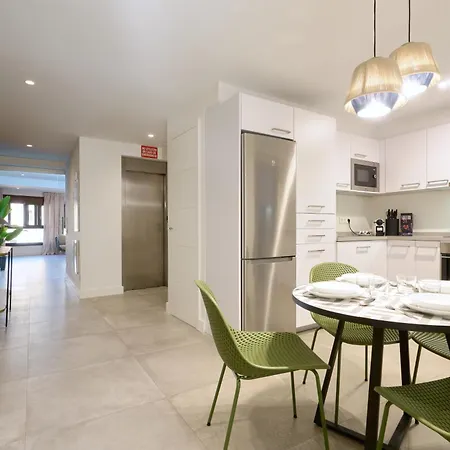 Apartment San Francisco Top-luxury, By Homing U Seville