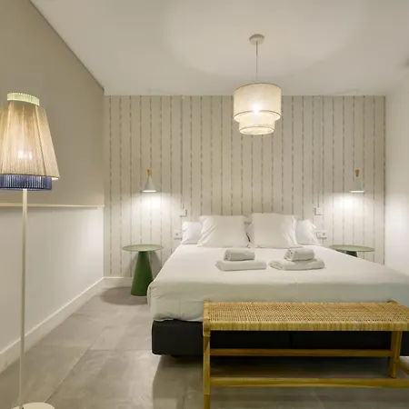 San Francisco Top-luxury, By Homing U Apartment *