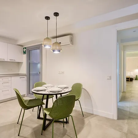 Apartment San Francisco Top-luxury, By Homing U Seville