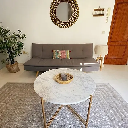 Alvarez Quintero Apartment