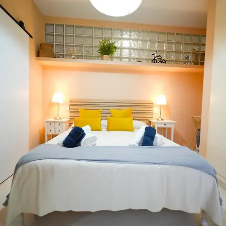 Rodrigo De Triana Luxury *