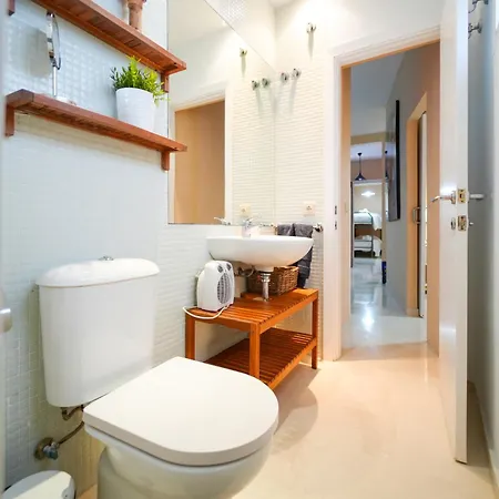 Rodrigo De Triana Luxury Apartment *