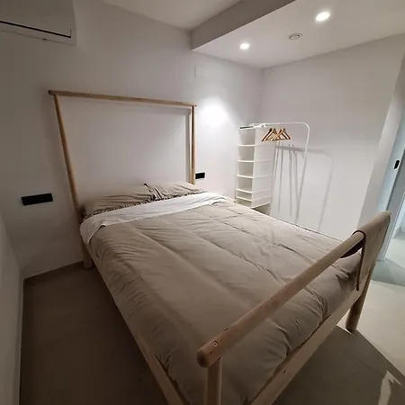Apartment Lopez De Gomara, 57