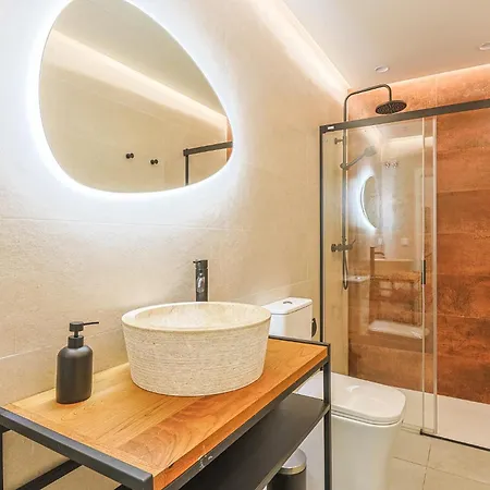 Luxury Petit Loft Apartment *