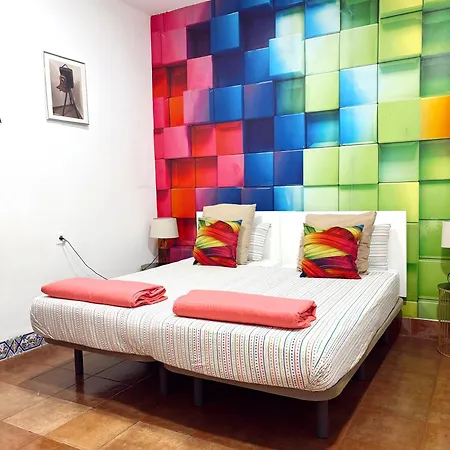 Hostel Kitsch Art *