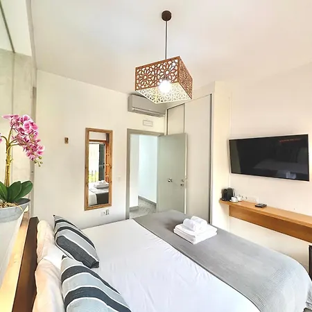 Unique House - Private Spa&pool -stayinseville *