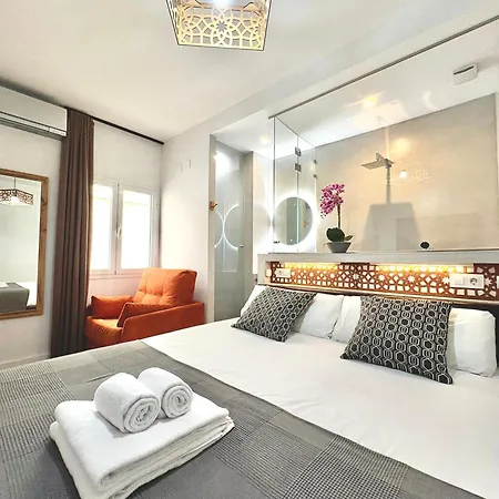 Holiday home Unique House - Private Spa&pool -stayinseville