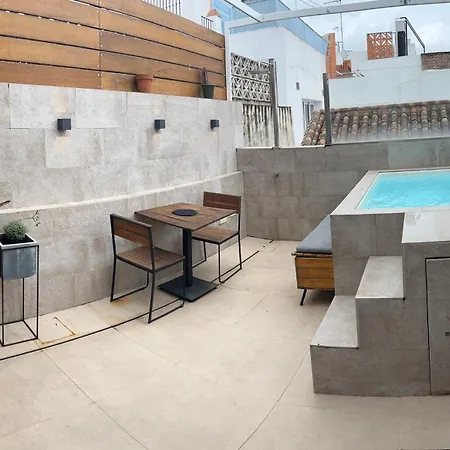 Komodo Gran Poder - Penthouse With Private Pool And Cozy Twin Bedroom Apartment