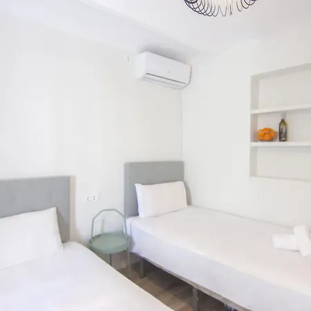 Rentalsevilla Conde De La Mejorada Apartment *
