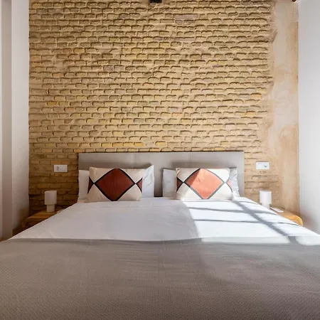 Aparthotel O&l Casa Barrabas Seville