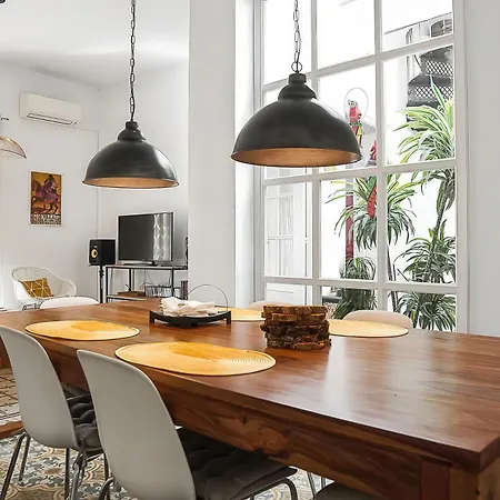 Rooftop Maisonette With Magnificent Terrace