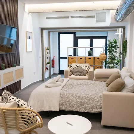 Stuning Next To The River - Sevillarooms Seville