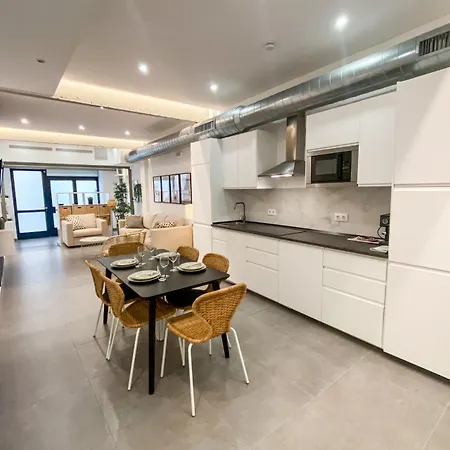 Stuning Next To The River - Sevillarooms Apartment