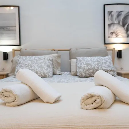 Apartment Stuning Next To The River - Sevillarooms *