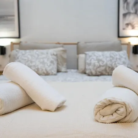 Stuning Next To The River - Sevillarooms Apartment *