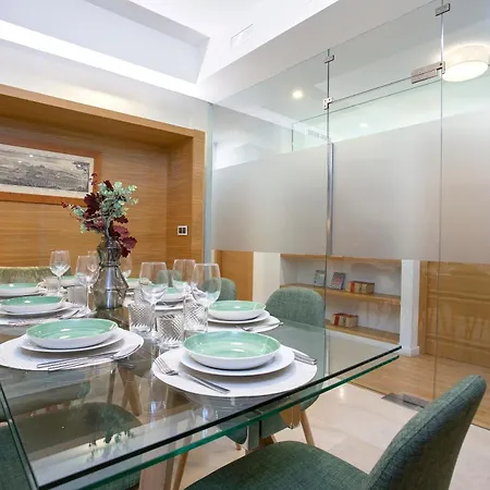 Genteel Carlos V Apartamento