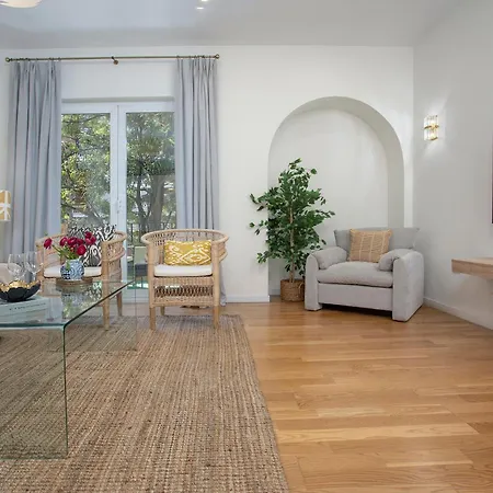 Genteel Carlos V Apartamento