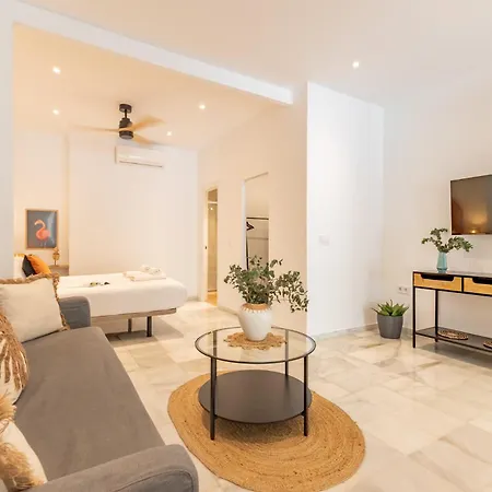 Apartment Isg Triana Estudio 3 *