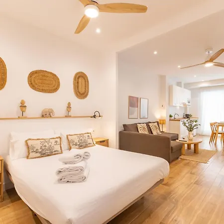Isg Triana Estudio 2 Apartment *